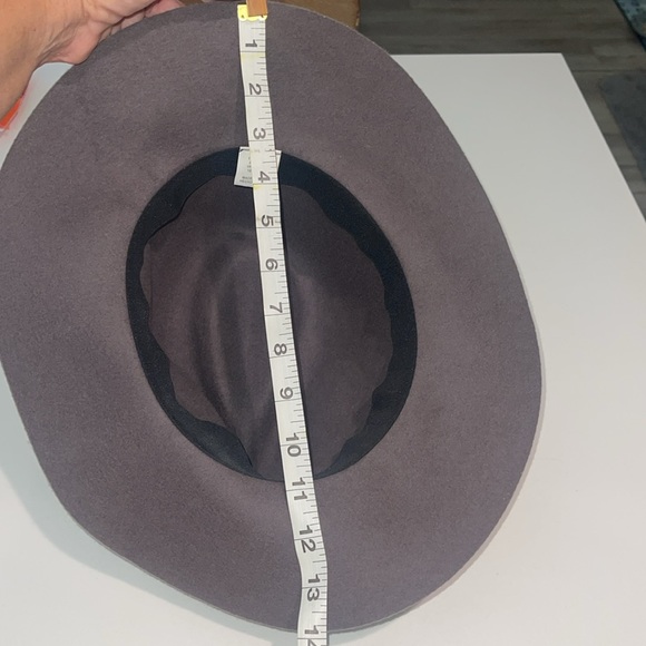 MOSSIMO Women’s EUC Wide Brimmed Wool Hat With Gold-Tone Accent Chain, One Size. - Picture 9 of 12